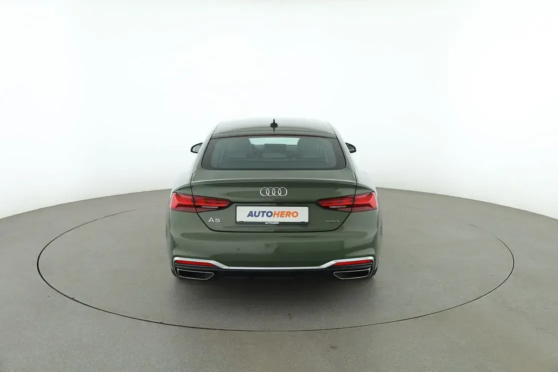 Gebraucht Audi A5 Sportback S-Line 204 PS (150 kW) 2022 Grün Kleinwagen