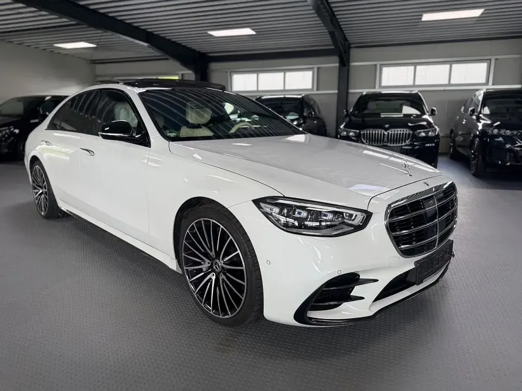 Gebraucht Mercedes S450 AMG 367 PS (269 kW) 2025 Weiß Limousine