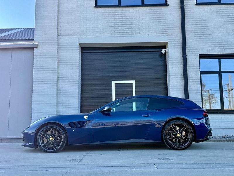 Gebraucht Ferrari GTC4Lusso 689 PS (506 kW) 2017 Blau Kombi