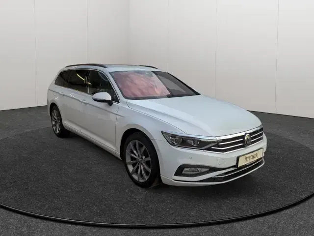 Gebraucht VW Passat Business 204 PS (150 kW) 2023 Weiss Kombi