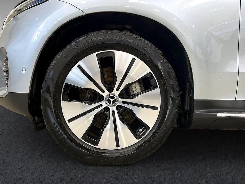 Gebraucht Mercedes EQC400 Electric Art 300 kW (408 PS) 2020 Silber SUV