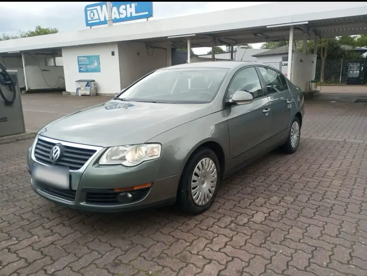 Gebraucht VW Passat 148 PS (108 kW) 2008 Braun Limousine