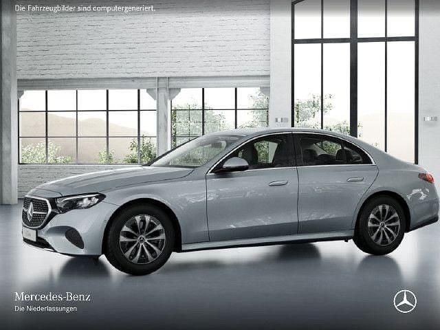 Silber Gebraucht 2024 Mercedes E200 Advanced Limousine | 45.980 € (Guter Preis) - Bild 1/4