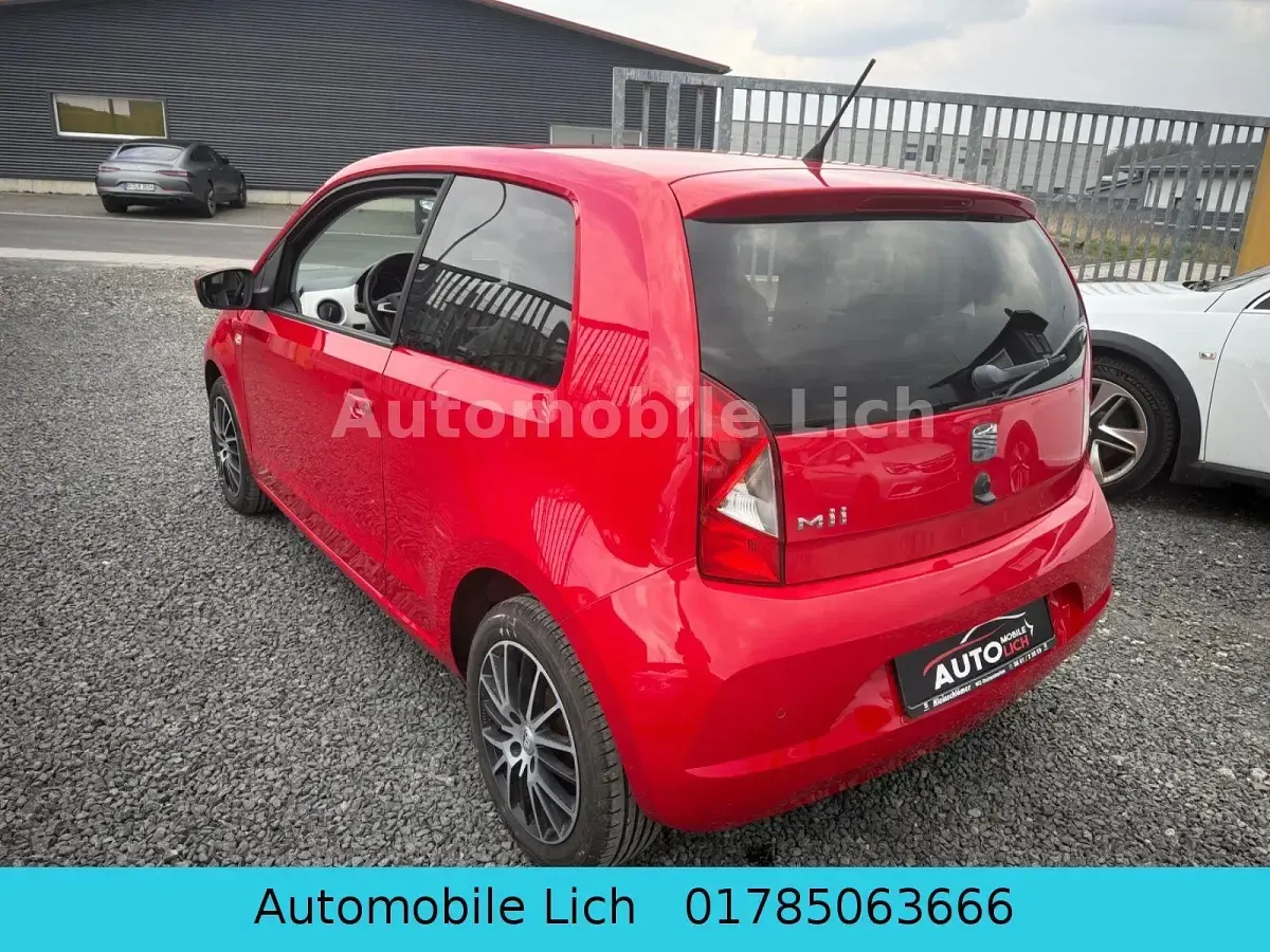 Używany Seat Mii Style 75 KM (55 kW) 2013 Czerwony Hatchback