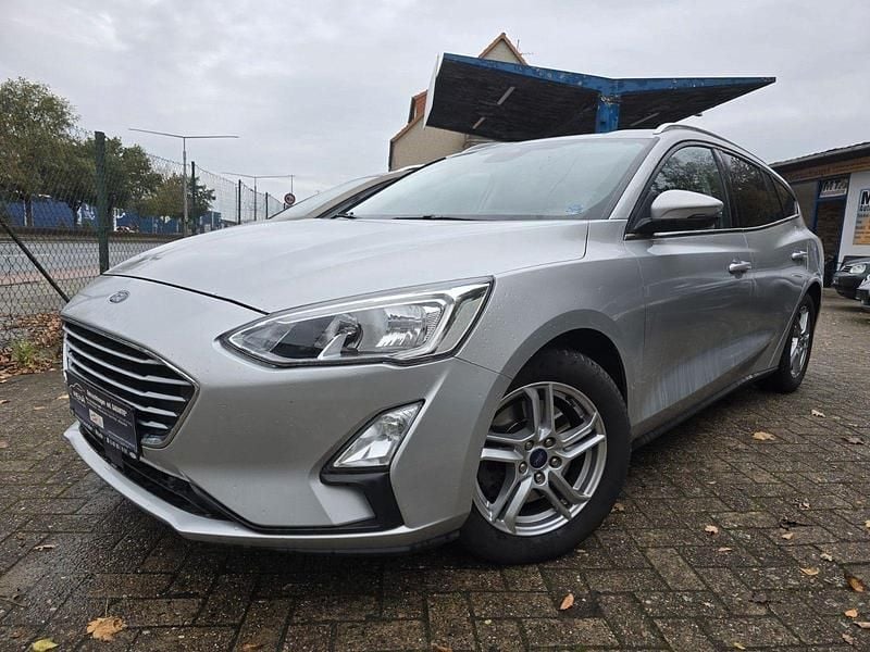Gebraucht Ford Focus 120 PS (88 kW) 2019 Polarsilber metallic Kombi