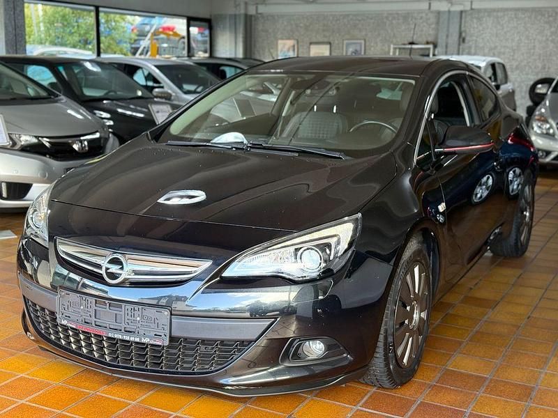 Schwarz Gebraucht 2012 Opel Astra GTC Innovation Coupé | 8.190 € (Fairer Preis) - Bild 1/4