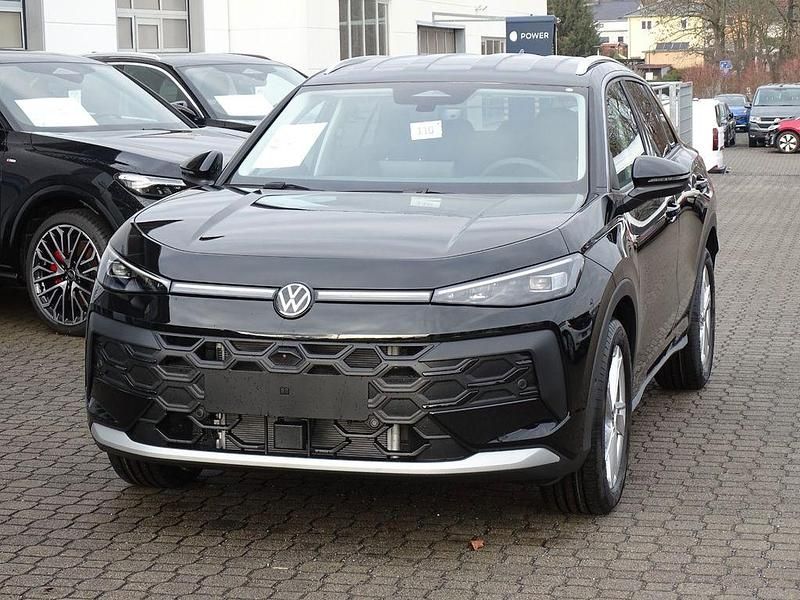Neu VW T-Roc Style 116 PS (85 kW) 2026 Schwarz SUV