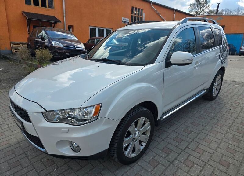 Gebraucht 2012 Mitsubishi Outlander Invite SUV | 6.990 € (Guter Preis) - Bild 1/4
