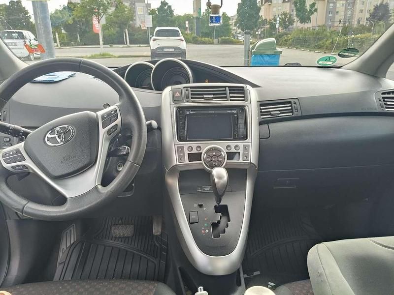 Gebraucht 2010 Toyota Verso Life Van / Kleinbus | 8.400 € (Etwas zu teuer) - Bild 1/4