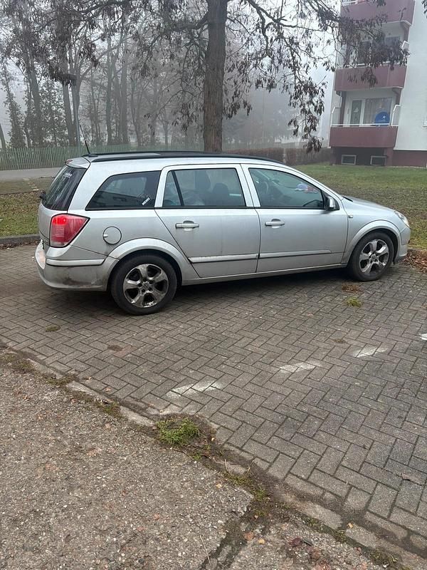 Gebraucht Opel Astra 120 PS (88 kW) 2006 Silber Kombi