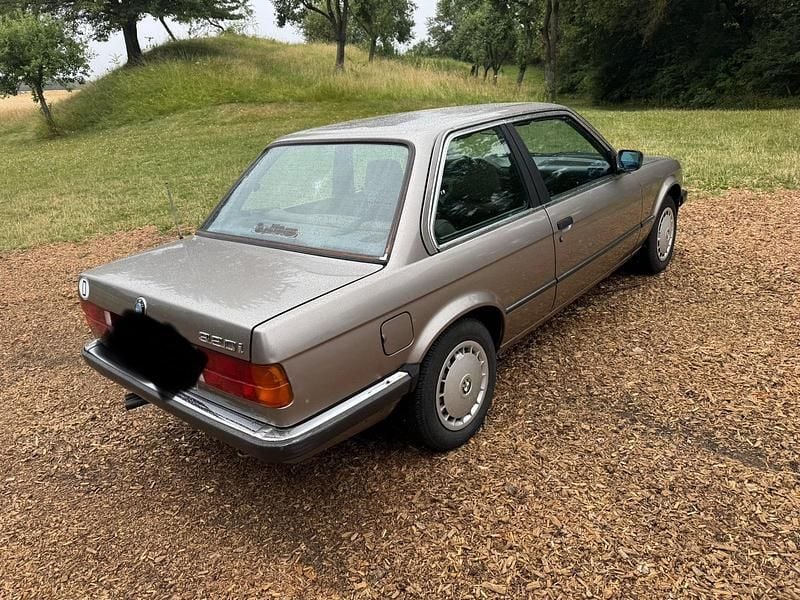 Second-hand BMW 320 129 CP (94 kW) 1987 Bej Coupe