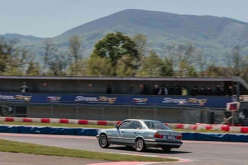 Gebraucht BMW 535 211 PS (155 kW) 1990 Blau Limousine