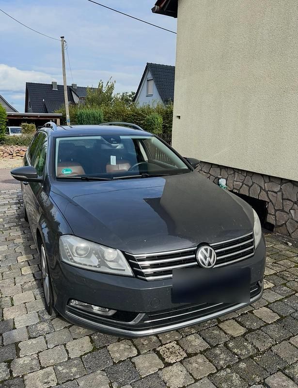 Gebraucht VW Passat 170 PS (125 kW) 2012 Grau Kombi