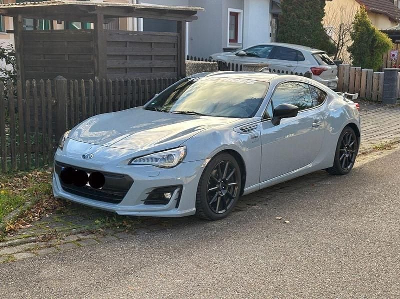 Grau Gebraucht 2019 Subaru BRZ Coupé | 26.990 € (Fairer Preis) - Bild 1/4