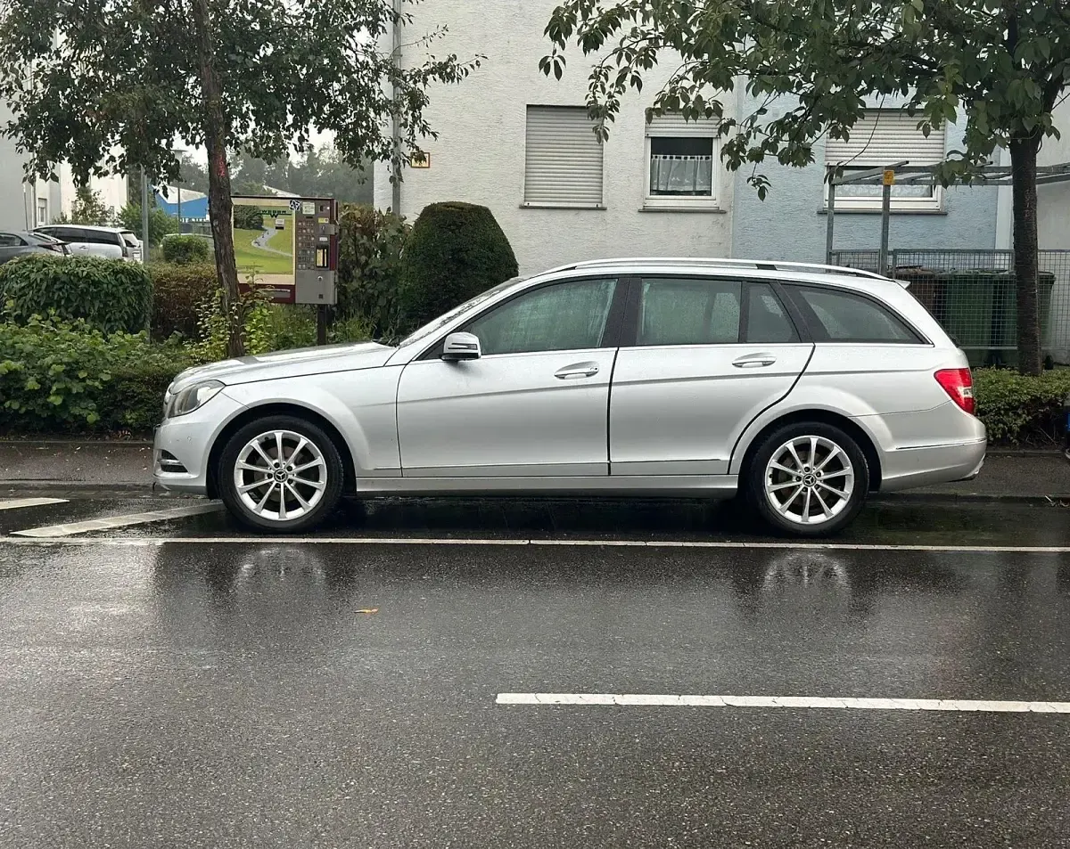 Gebraucht Mercedes C220 170 PS (125 kW) 2012 Silber Kombi