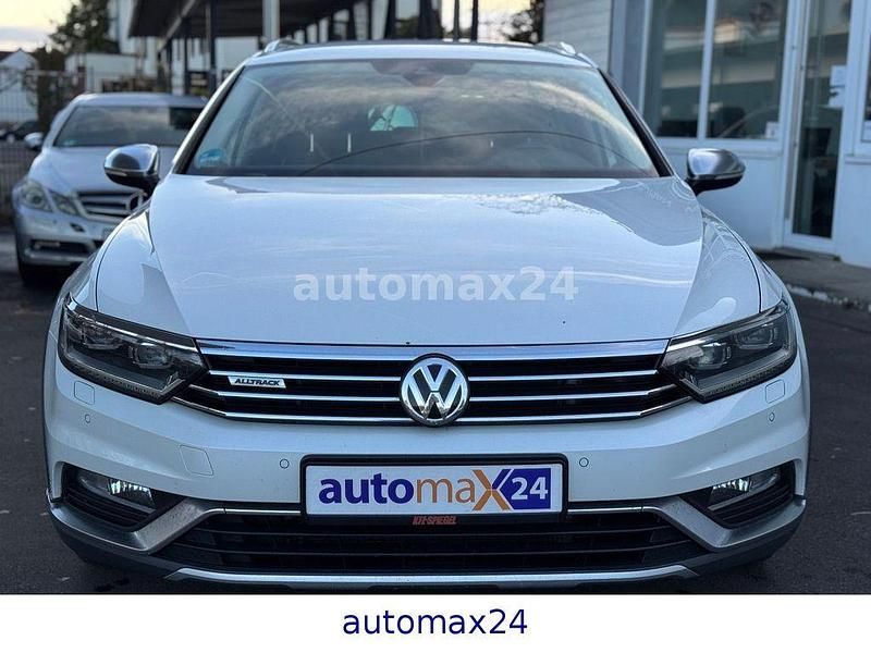 Gebraucht VW Passat R 239 PS (175 kW) 2016 Weiß Limousine