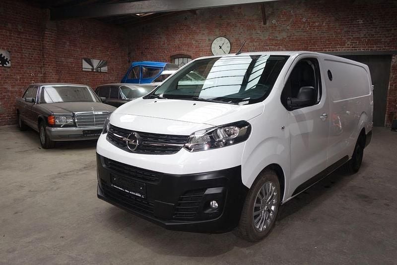 Weiß Gebraucht 2021 Opel Vivaro Van | 19.980 € (Fairer Preis) - Bild 1/4