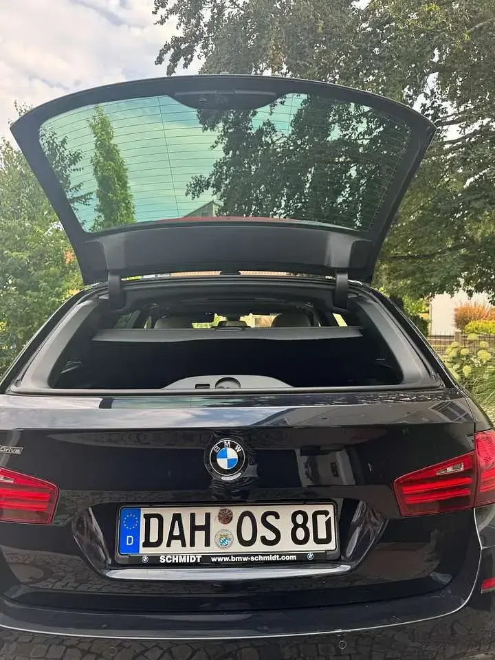 Gebraucht BMW 525 Comfort Edition 218 PS (160 kW) 2015 Schwarz Kombi