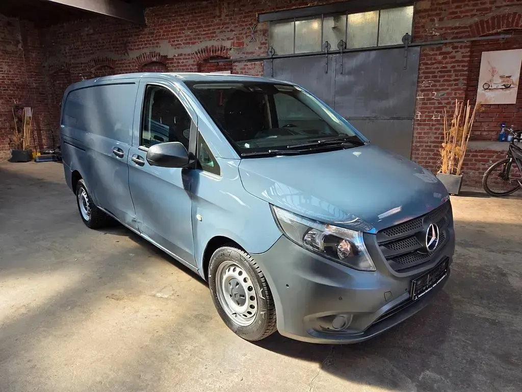 Gebraucht Mercedes Vito 102 PS (75 kW) 2020 Grau Van