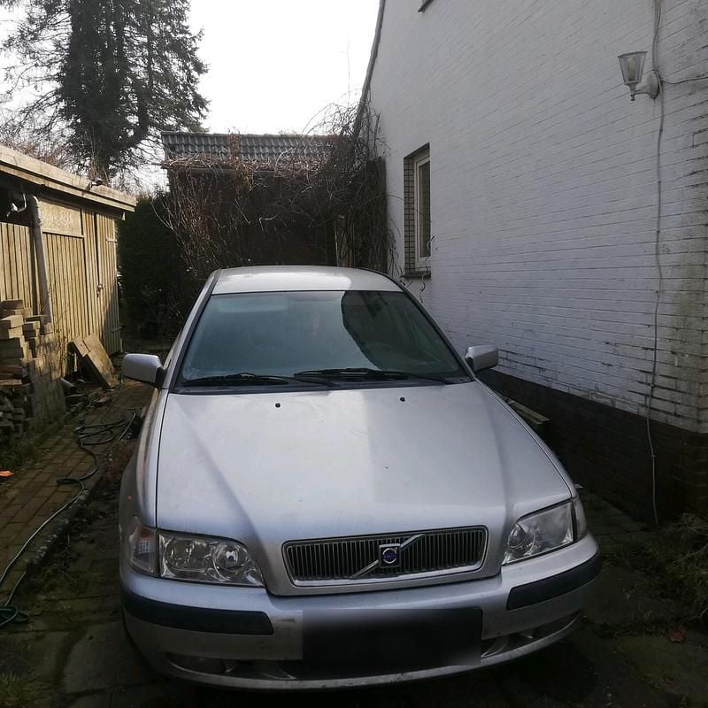 Gebraucht Volvo V40 122 PS (89 kW) 2002 Silber Kombi