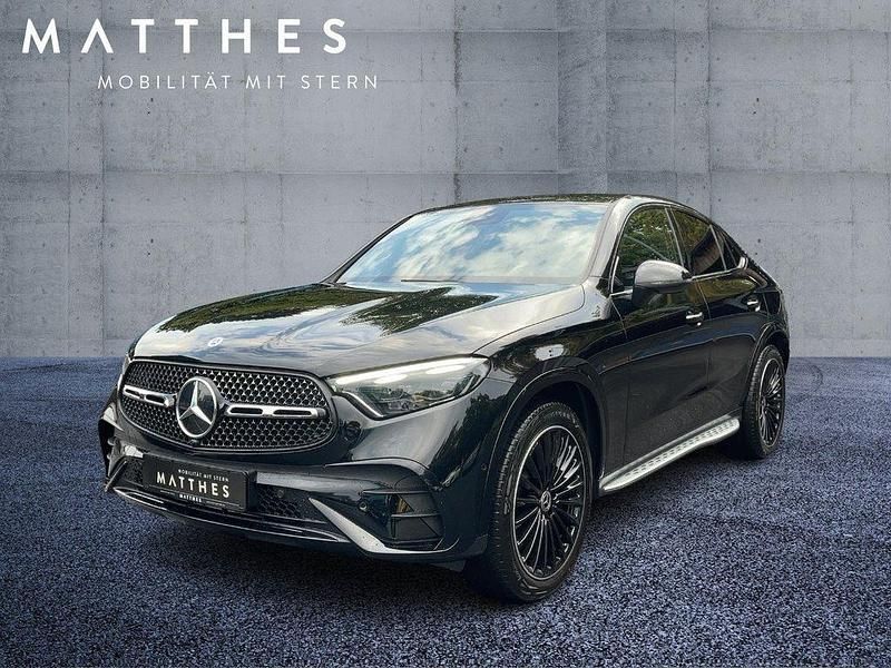 Schwarz Gebraucht 2024 Mercedes GLC200 AMG SUV | 59.690 € (Teuer) - Bild 1/4