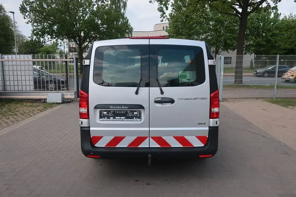 Gebraucht Mercedes Vito 136 PS (100 kW) 2016 Silber Van