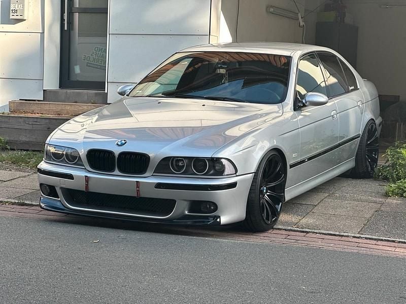 Gebraucht BMW 520 170 PS (125 kW) 2002 Silber Limousine