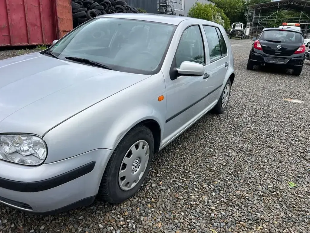 Gebraucht VW Golf III 101 PS (74 kW) 1998 Grau Limousine