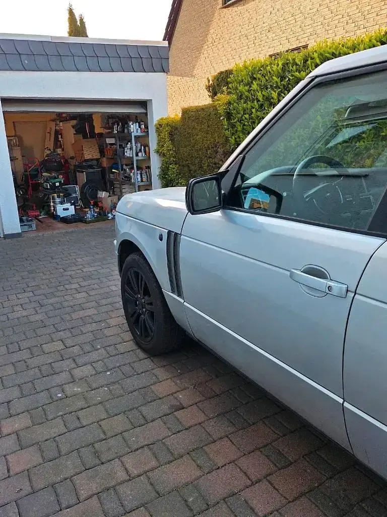 Gebraucht Land Rover Range Rover 177 PS (130 kW) 2004 Silber SUV