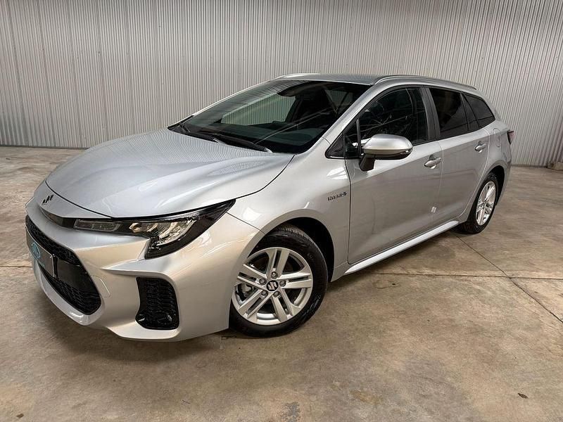 Neu Suzuki Swace 140 PS (102 kW) 2025 Silber Kombi