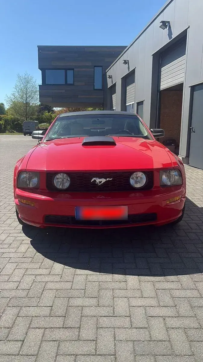 Second-hand Ford Mustang 305 CP (224 kW) 2007 Roșu Coupe