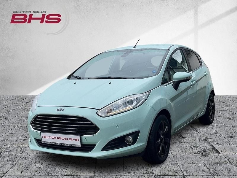 Aquamaringrün (grün) Gebraucht 2017 Ford Fiesta Titanium Kleinwagen | 7.990 € (Guter Preis) - Bild 1/4