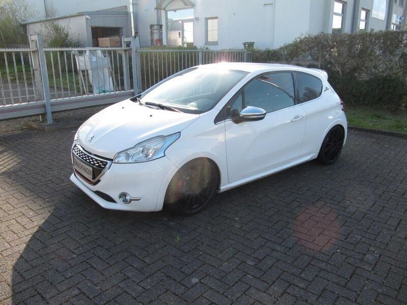 Weiß Gebraucht 2013 Peugeot 208 GTi Kleinwagen | 8.699 € (Fairer Preis) - Bild 1/4
