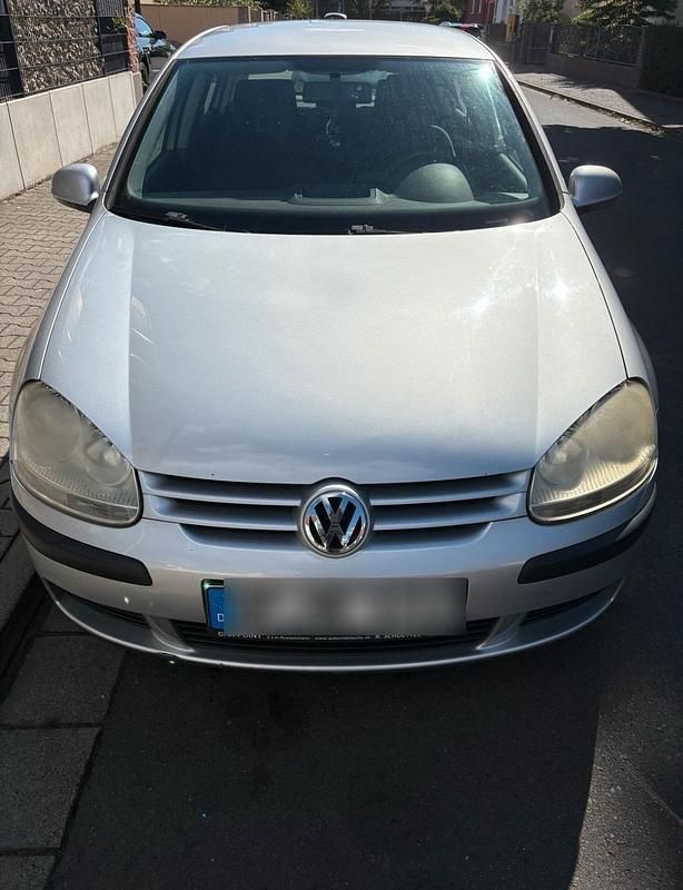 Silber Gebraucht 2004 VW Golf V Limousine | 2.000 € (Fairer Preis) - Bild 1/4
