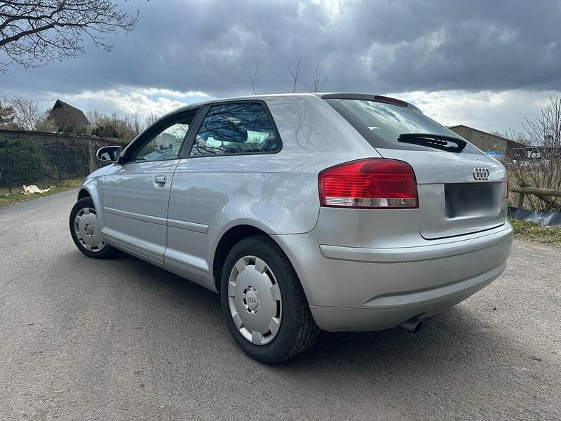 Gebraucht Audi A3 102 PS (75 kW) 2004 Silber Kleinwagen