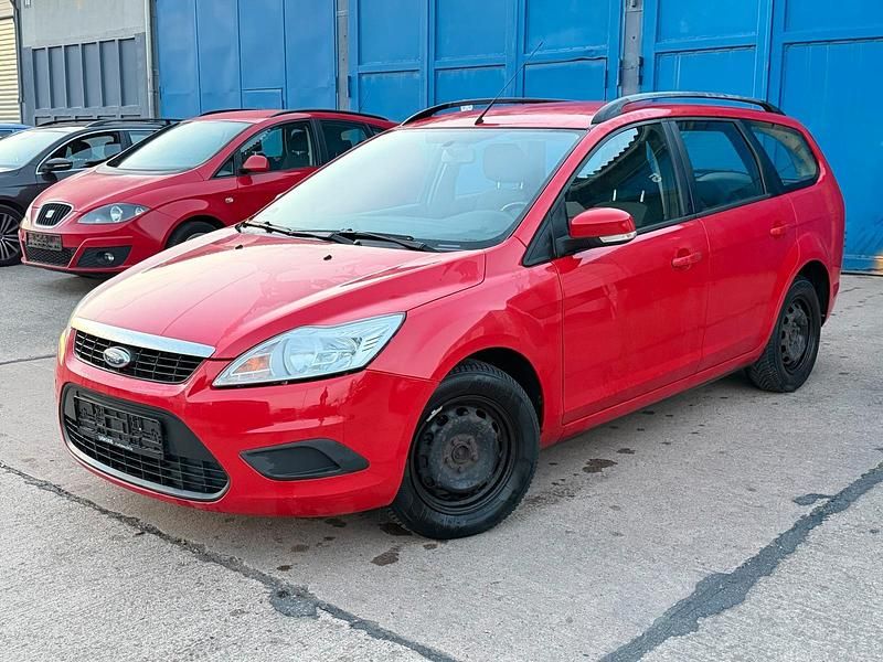 Rot Gebraucht 2010 Ford Focus Kombi | 1.150 € (Superpreis) - Bild 1/4
