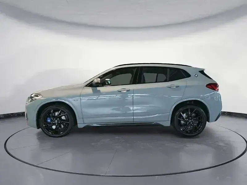 Gebraucht BMW X2 Sport Line 192 PS (141 kW) 2023 Silber SUV