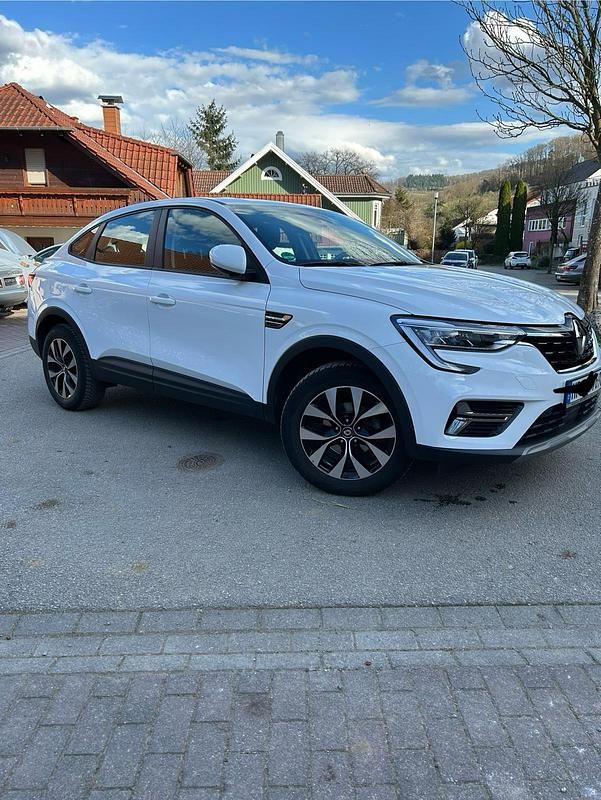 Gebraucht Renault Arkana Equilibre 140 PS (102 kW) 2023 Weiß SUV