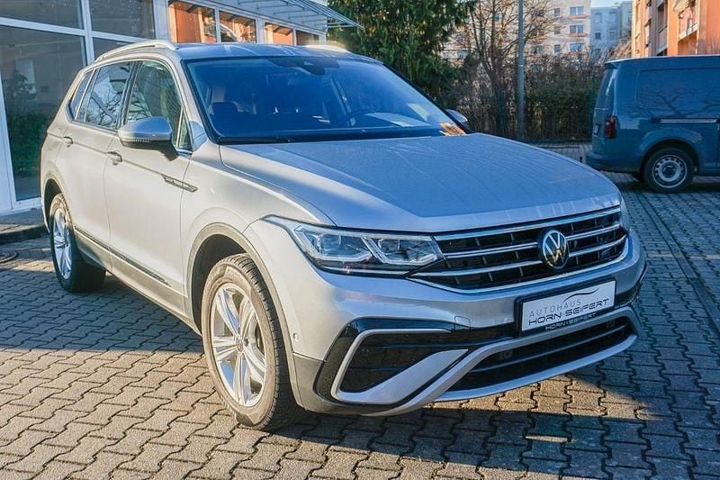 Gebraucht VW Tiguan Allspace Elegance 200 PS (147 kW) 2021 Silber SUV