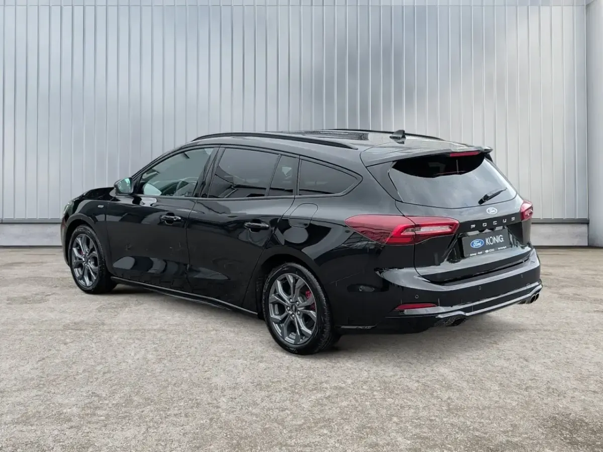 Gebraucht Ford Focus ST-Line X 155 PS (114 kW) 2025 Schwarz Kombi
