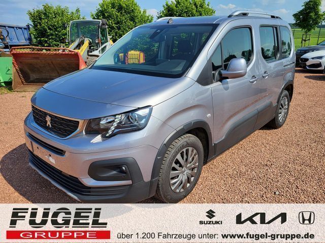 Grau Gebraucht 2021 Peugeot Rifter Allure Van / Kleinbus | 18.499 € (Guter Preis) - Bild 1/4
