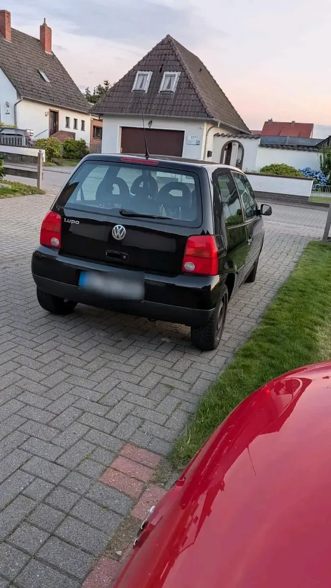Gebraucht VW Lupo 60 PS (44 kW) 2002 Schwarz Kleinwagen