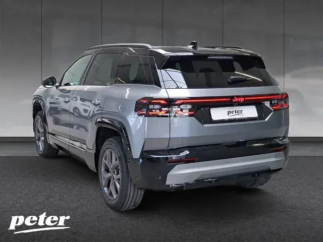 Neu Jeep Compass 144 PS (105 kW) 2026 Yosemite grey/dach vulcano bla SUV
