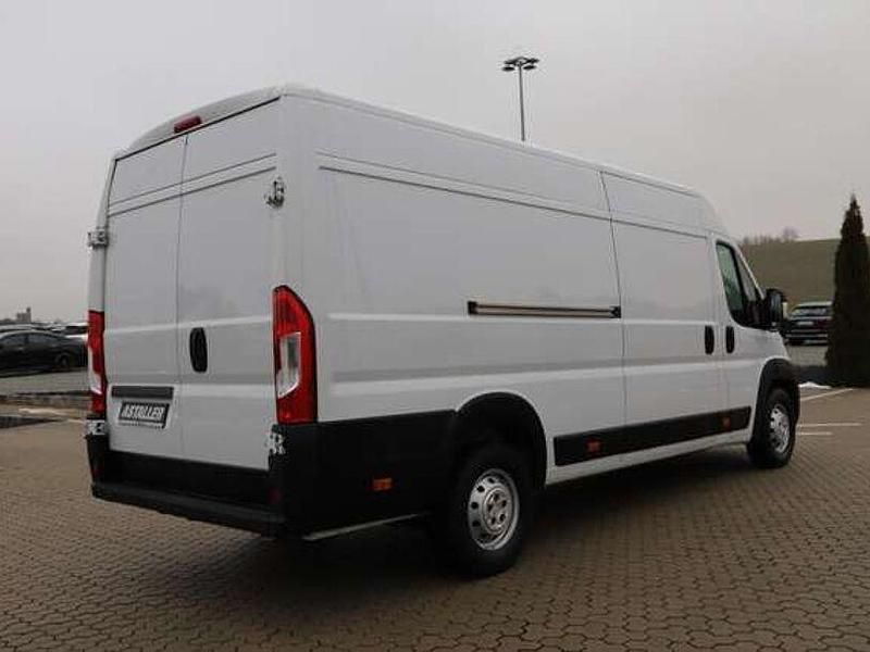 Gebraucht Opel Movano 140 PS (102 kW) 2022 Weiss Van