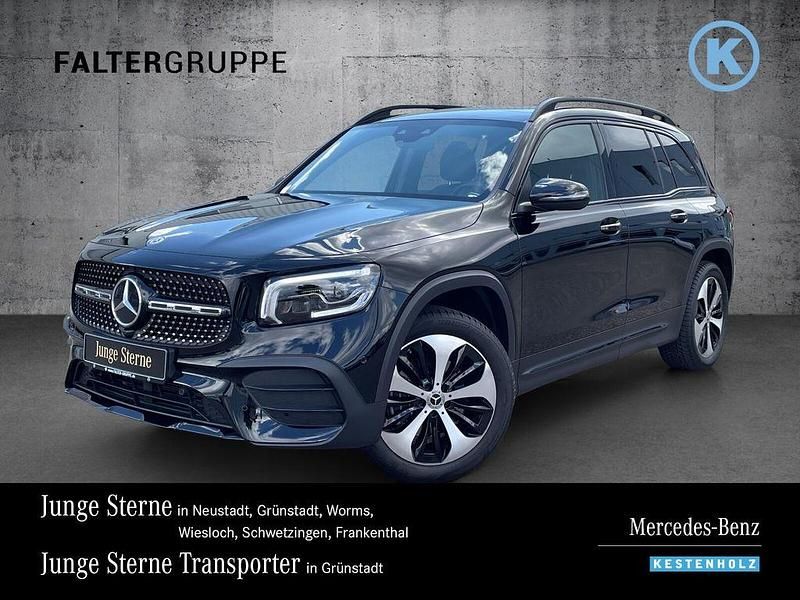 Nachtschwarz Gebraucht 2023 Mercedes GLB200 AMG SUV | 44.380 € (Etwas zu teuer) - Bild 1/4