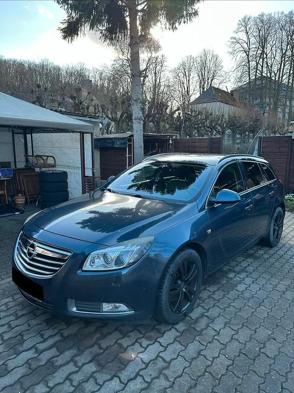 Gebraucht Opel Insignia 260 PS (191 kW) 2009 Blau Kombi