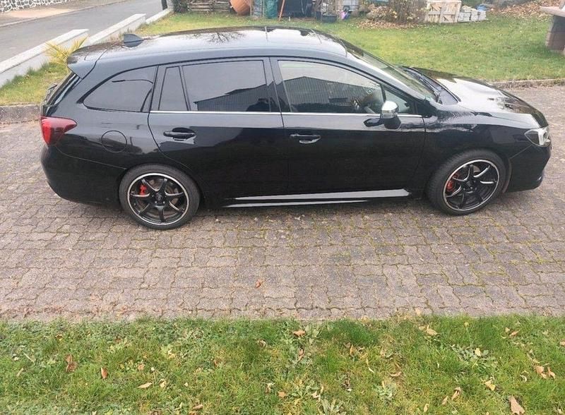 Gebraucht Subaru Levorg GT 170 PS (125 kW) 2016 Schwarz Kombi