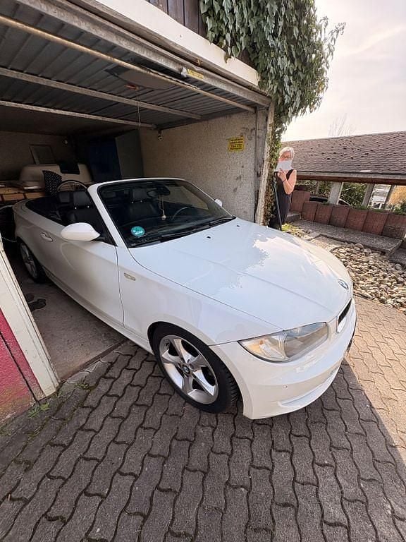 Gebraucht BMW 118 Cabriolet Performance 143 PS (105 kW) 2009 Weiß Cabrio