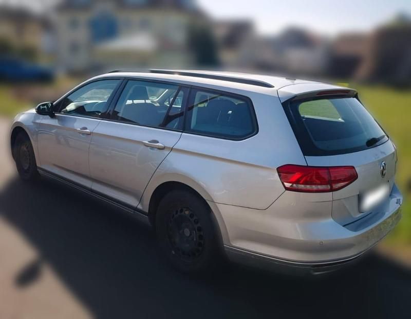 Second-hand VW Passat 150 CP (110 kW) 2019 Argintiu Break