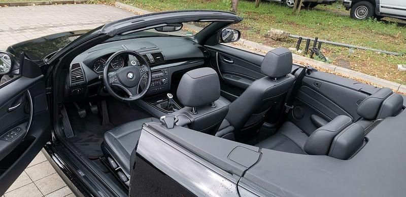 Gebraucht BMW 118 Cabriolet Comfort Edition 143 PS (105 kW) 2011 Schwarz Cabrio